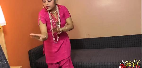  Indian hot babe Rupali sucking her dildo like giving blowjob - cutecam.org